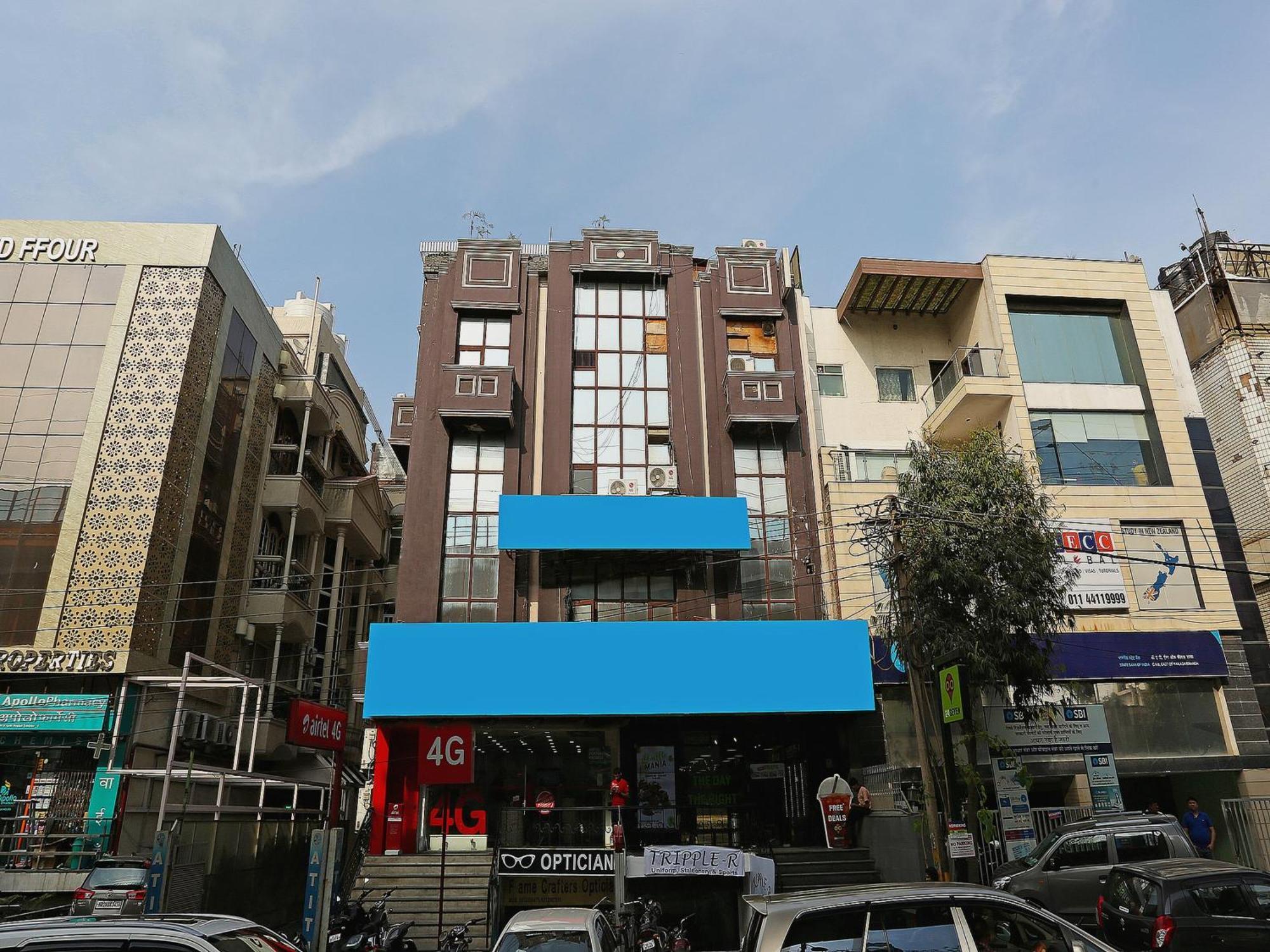 Oyo Flagship Hotel F Five New Delhi Exterior photo