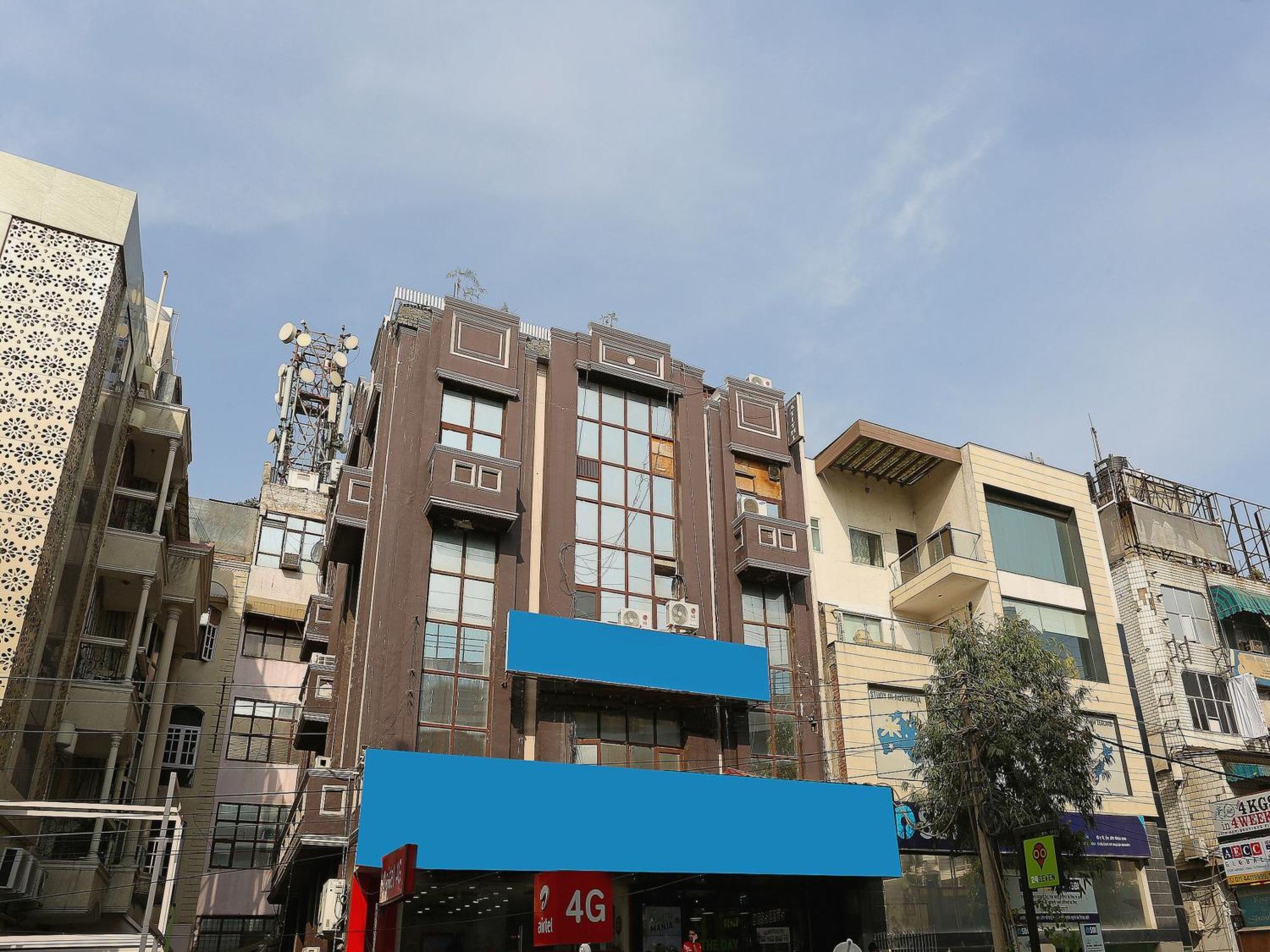 Oyo Flagship Hotel F Five New Delhi Exterior photo